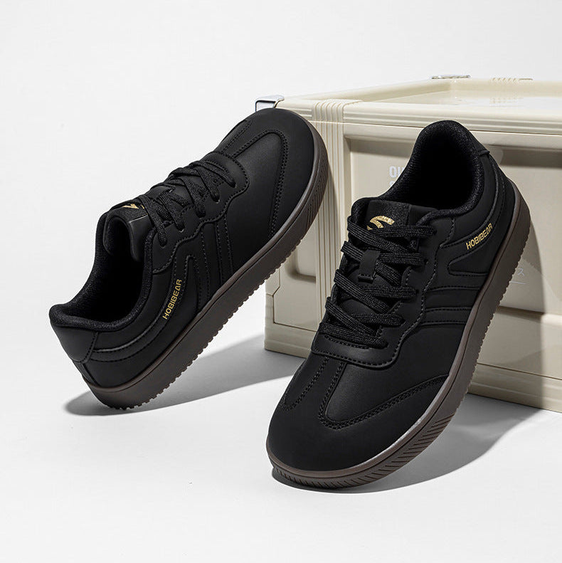 Lässige Sneaker mit flacher Sohle