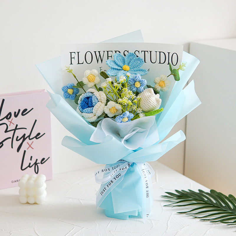 Handgefertigter Gehäkelter Blumenstrauß