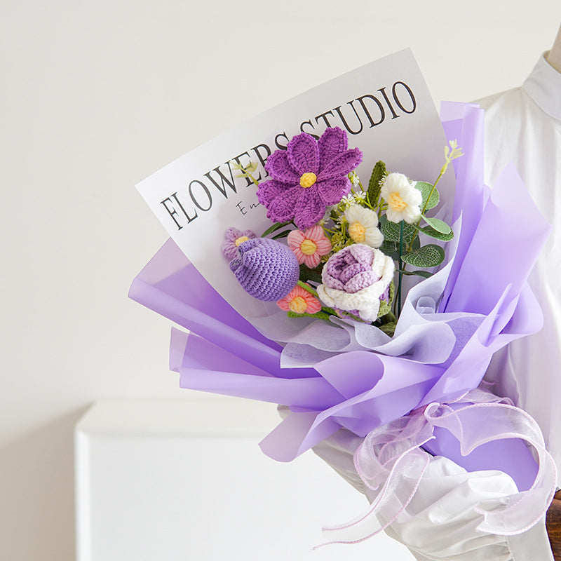 Handgefertigter Gehäkelter Blumenstrauß