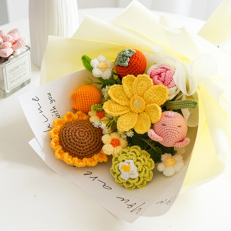 Handgefertigter Gehäkelter Blumenstrauß