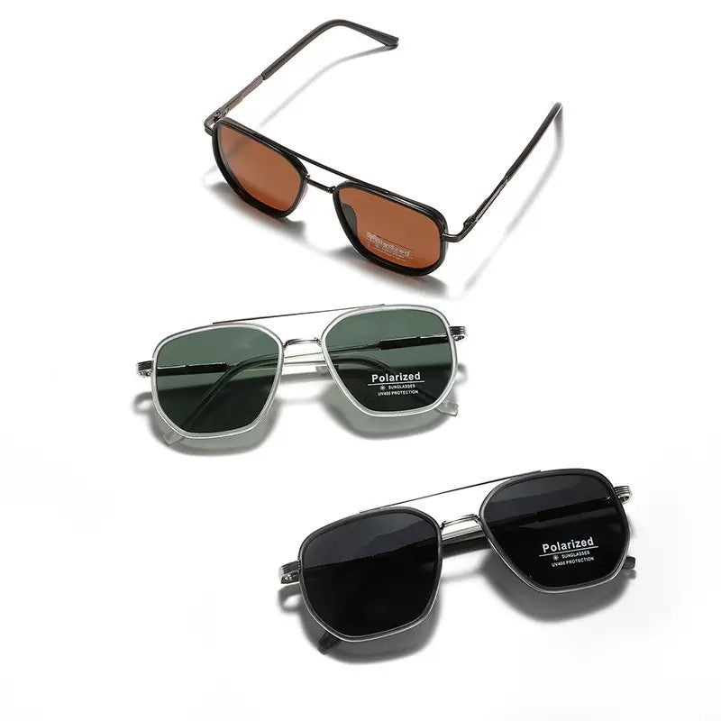 Sonnenbrille mit geometrischem Rahmen