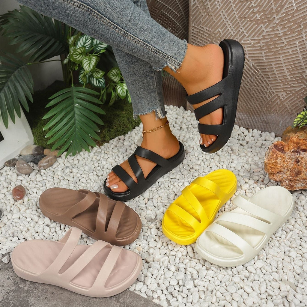 Weiche Flache Sandalen mit dicker Sohle