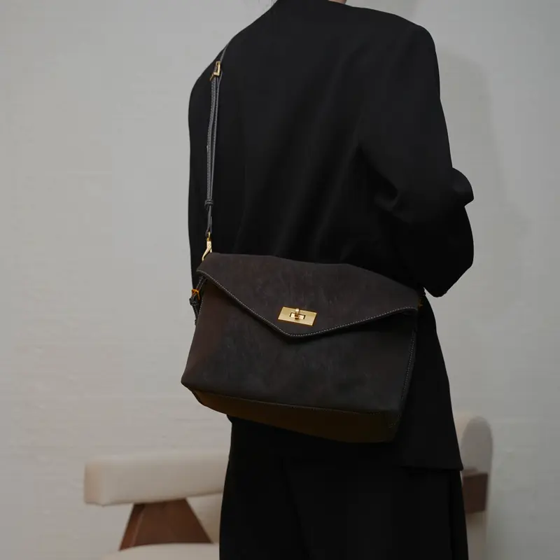 The Urban Envelope Bag Large