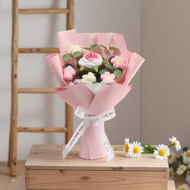 Handgefertigter Gehäkelter Blumenstrauß