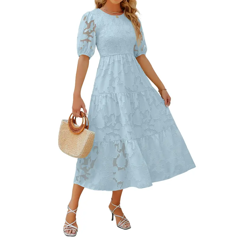 Langes Kleid mit Puffärmeln