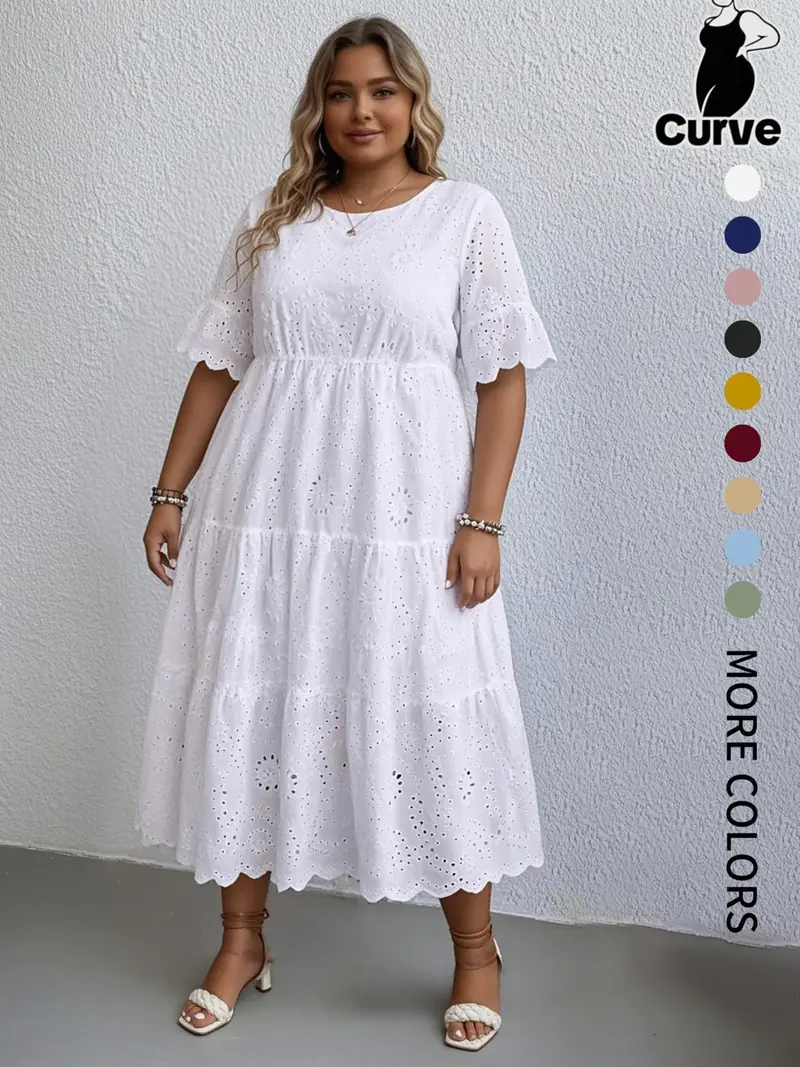 Schlichtes Kleid mit Lochstickerei