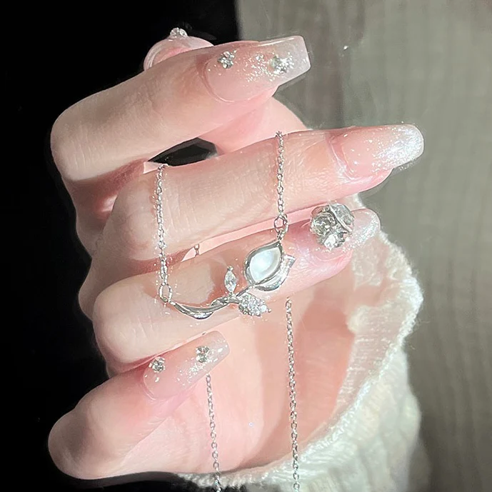 „Ewiger Garten“ Tulpen-Halskette