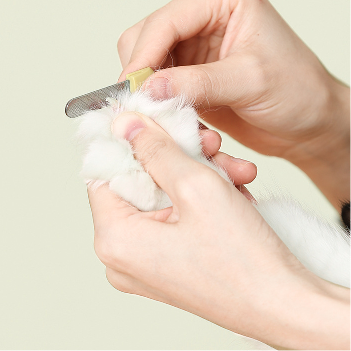 Nagelknipser mit LED-Licht